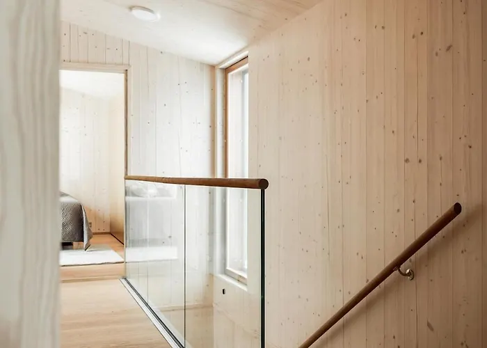 Chalet Borderlake One